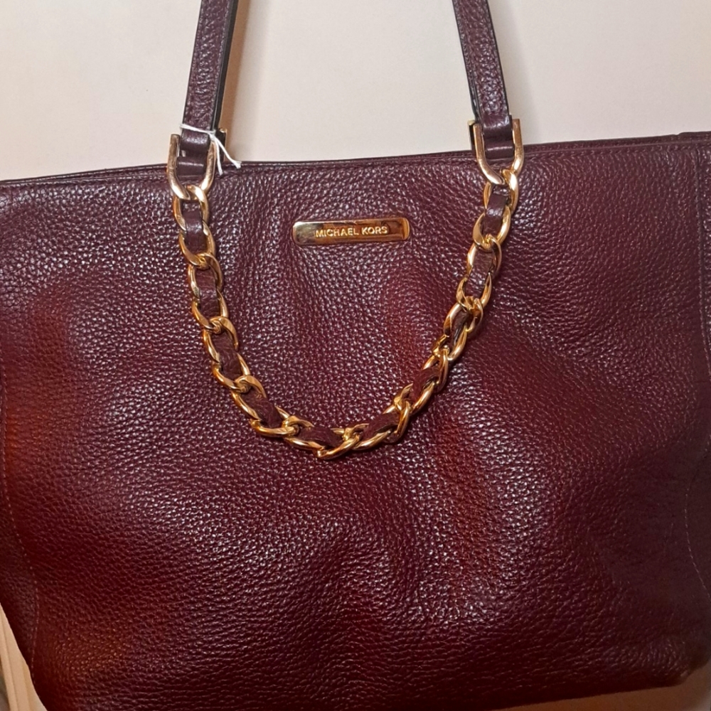 Michael Kors Burgundy/Merlot Pebble Leather Shoulder/Sat… - Picture 2 of 15